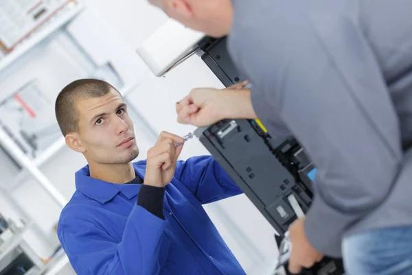 Experienced Garage Door Opener Repair Service Technicians
